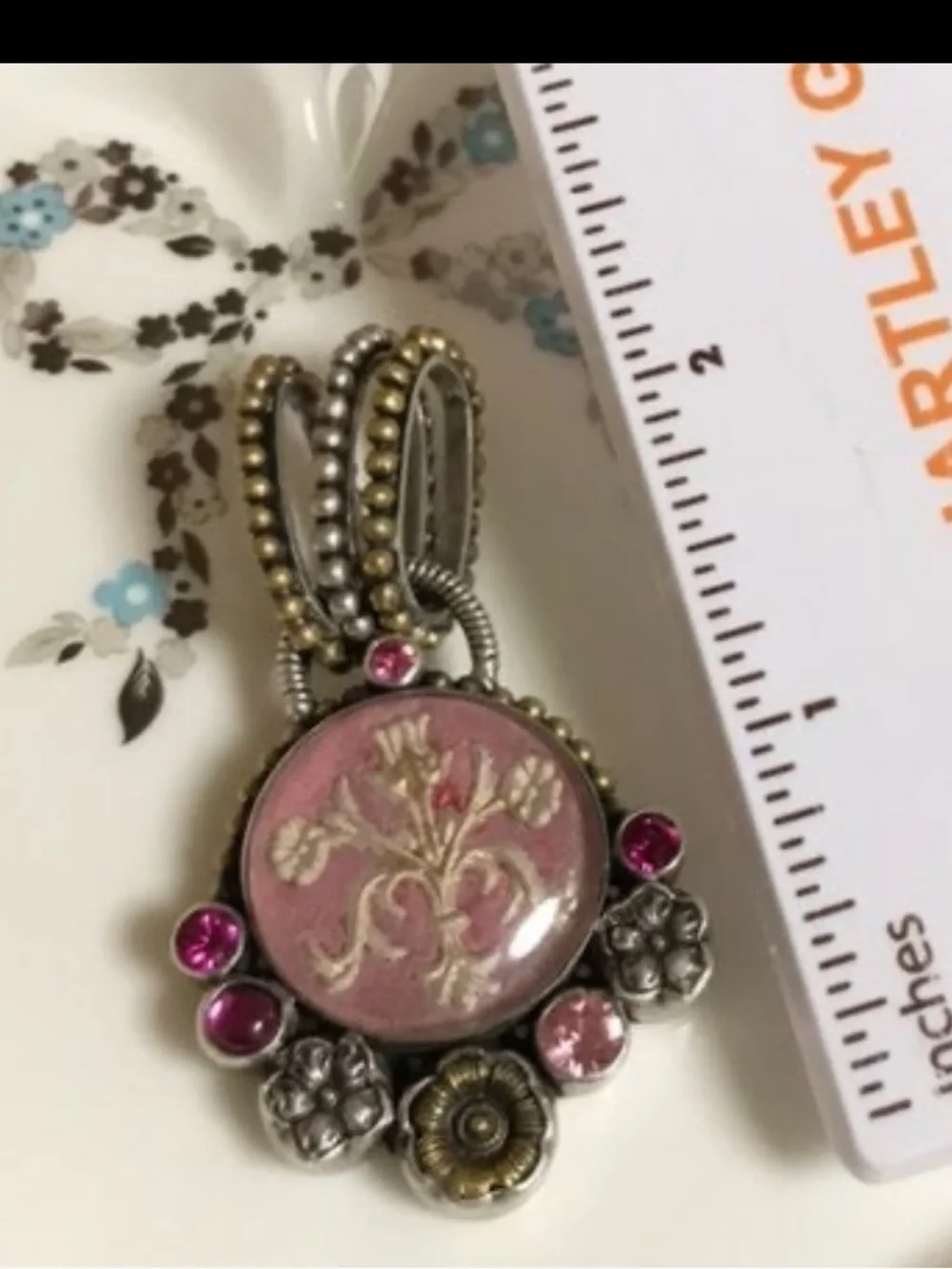 Mars and valentine sterling silver echo of the dreamer floral & gemstone pendant